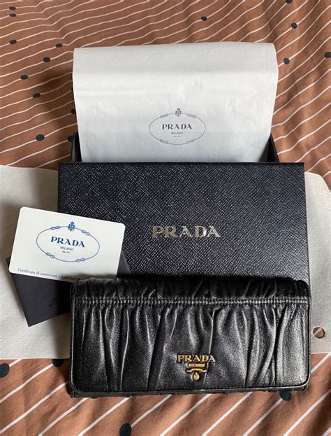 prada gaufre nappa wallet|PRADA Nappa Gaufre Wallet On Chain Black .